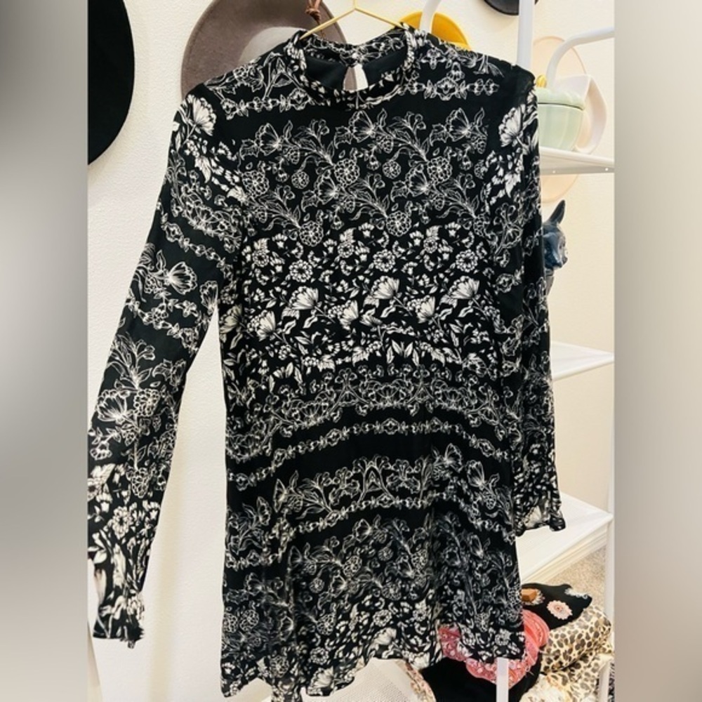 As U Wish short dress Black Floral Mock Neck long sleeve size small
